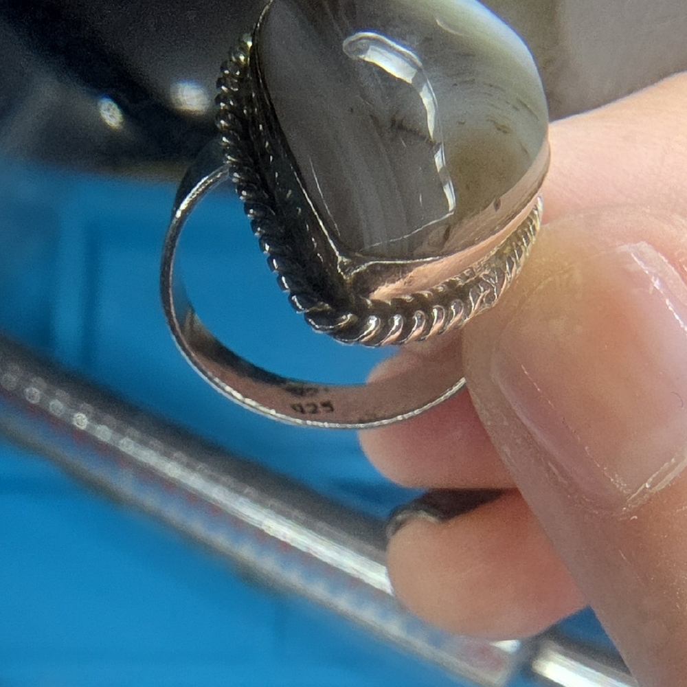 Sterling Silver Teardrop Agate Ring - Gray - Picture 3 of 3